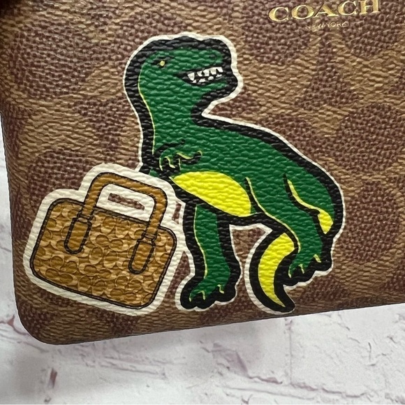 COACH Corner Zip Wristlet In Signature Canvas With Rexie Sticker Print NWT - Picture 5 of 14